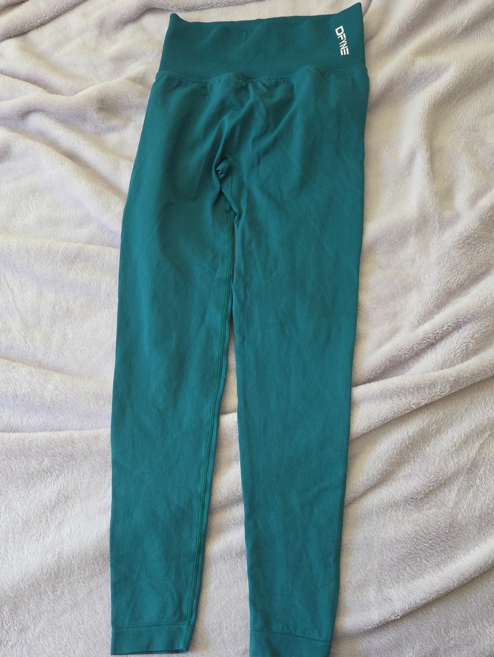 DFYNE Teal Green Dynamic Seamless High Waisted Scrunch Gym Leggings M NWOT